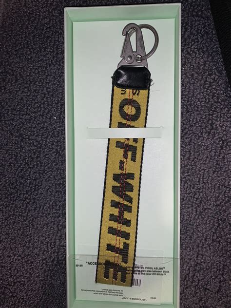 off white keychain real vs fake
